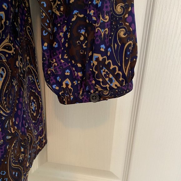 Banana Republic satin-feel, button-front blouse - Picture 4 of 12